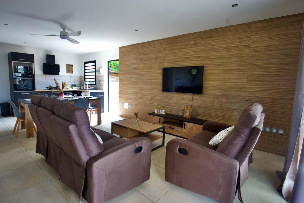 Villa Du Beau Vallon 2 Jacuzzi Privatif Et Piscine Chauffee Partagee แซ็ง-บินัวต์ ภายนอก รูปภาพ